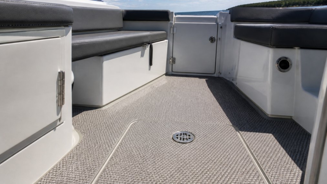 waterproof-flooring-for-boat-decks-2026-buyers-guide-1789288461